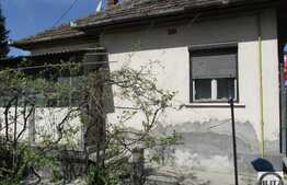 Vanzare casa individuala, 69 mp utili,  399 mp teren, zona linistita