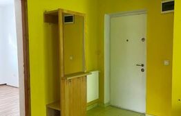 Apartament 3 camere 65 mp , 2 parcări, curte (lângă padure) 