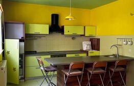 Apartament 3 camere 65 mp , 2 parcări, curte (lângă padure) 