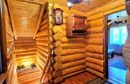 🏔️ Cabana din lemn rotund, 140 mp utili, 1000mp teren – zonă turistică Mărișel