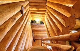 🏔️ Cabana din lemn rotund, 140 mp utili, 1000mp teren – zonă turistică Mărișel