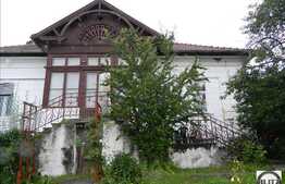 Vanzare casa, 100 mp cu 600 mp teren, zona Parcul Central