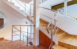 Casa individuala cu 3 apartamente, comision 0%, Intre Lacuri