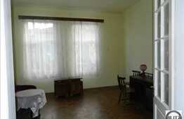 Casa de vanzare zona 7 Strazi, 450 mp teren si 82 mp utili