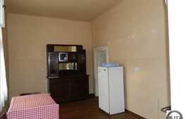 Casa de vanzare zona 7 Strazi, 450 mp teren si 82 mp utili