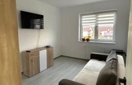 Vânzare/Schimb Apartament 3 camere, etaj intermediar, 72 mp în Tractorul
