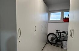 Vânzare/Schimb Apartament 3 camere, etaj intermediar, 72 mp în Tractorul