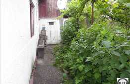 Casa demolabila de vanzare + teren 370 mp