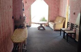 COMISION 0!Casa cu 2 apartamente, 210 mp, 1350 mp teren, in Vistea