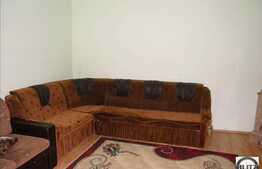 Vanzare casa cu 178 mp plus 125 mp hala