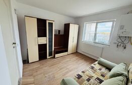 Cameră de cămin renovată complet – cu baie proprie, bucatarie si centrala !
