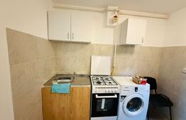 Cameră de cămin renovată complet – cu baie proprie, bucatarie si centrala !