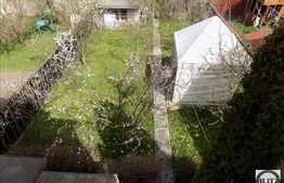 De vanzare casa cuplata, 98 mp, teren 400 mp, zona linistita de case!