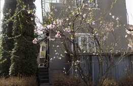 De vanzare casa cuplata, 98 mp, teren 400 mp, zona linistita de case!