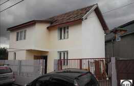 Casa solida in Cartierul Intre Lacuri.