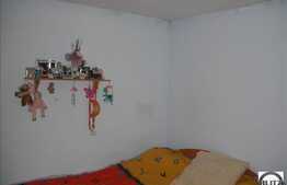 Casa solida in Cartierul Intre Lacuri.