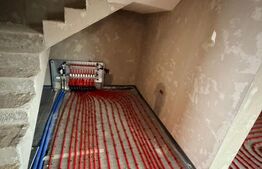 Casă nouă cu 3 dormitoare, 2 băi și teren de 220 mp