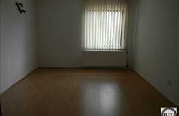 Oportunitate, 300 mp utili si 800 mp de teren!