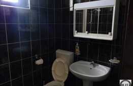 Oportunitate, 300 mp utili si 800 mp de teren!