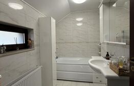 Casă spațioasă, perfectă pentru familie