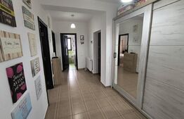 Apartament 3 camere, 64 mp, Sanpetru