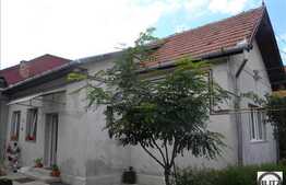 Casa Situata Intr-o Zona Linistita Din Iris !