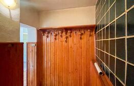 Apartament de 3 camere decomandat, 75 mp, 2 băi, 2 balcoane, etaj intermediar.