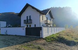 Casă de închiriat, 135 mp, cartier Bunloc 