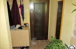 De vanzare 2 camere semidecomandate, 45.55mp, in zona Piata Hermes.Boxa inclusa
