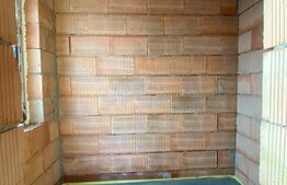 Casa P+E semifinisata cu panouri solare si pompa de caldura zona Roata Faget