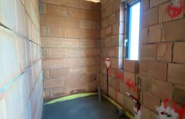 Casa P+E semifinisata cu panouri solare si pompa de caldura zona Roata Faget