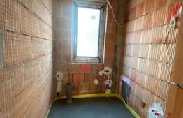 Casa P+E semifinisata cu panouri solare si pompa de caldura zona Roata Faget