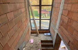 Casa P+E semifinisata cu panouri solare si pompa de caldura zona Roata Faget