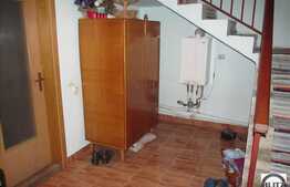 Casa de vanzare, 180 mp, teren de 420 mp, zona Iris!