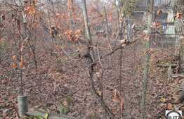 Casa demolabila de vanzare, cu teren de 320 mp si front la strada de 30ml!