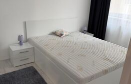 Apartament 3 camere, parcare, zona Vivo