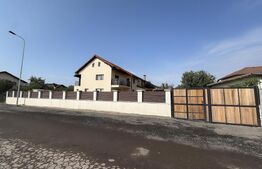 Casă modernă de închiriat / Sânpetru / 190mp