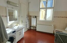 Apartament de vanzare, 6 camere, 182 mp, gradina comuna, Centrul Istoric Brasov 