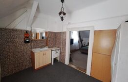 Apartament de vanzare, 6 camere, 182 mp, gradina comuna, Centrul Istoric Brasov 