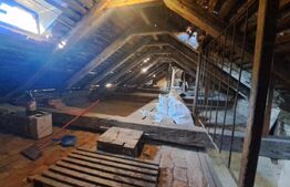 Apartament de vanzare, 6 camere, 182 mp, gradina comuna, Centrul Istoric Brasov 