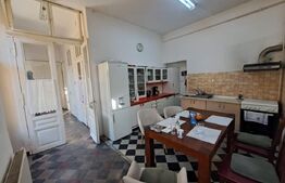 Apartament de vanzare, 6 camere, 182 mp, gradina comuna, Centrul Istoric Brasov 