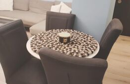 Apartament cu 3 camere, 62 mp, parcare, zona Sesul de Sus