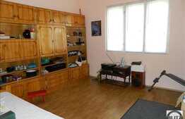 Casa de vanzare, 100 mp cu teren 350 mp, zona Intre Lacuri