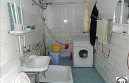 Casa de vanzare, 100 mp cu teren 350 mp, zona Intre Lacuri