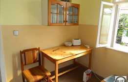 Casa de vanzare, 100 mp cu teren 350 mp, zona Intre Lacuri