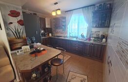 Duplex superb la munte, 6 camere, 240 mp, priveliste deosebita!