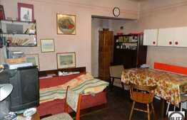 Casa de vanzare, 200 mp cu 565 mp teren, zona Parcul Farmec