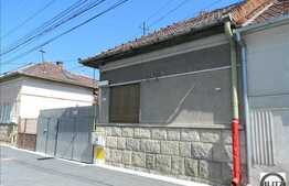 Casa de vanzare, 200 mp cu 565 mp teren, zona Parcul Farmec
