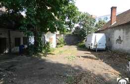 Casa demolabila/renovabila de vanzare, cu teren 425 mp