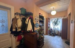 Casa de vanzare in Cartierul Schei, zona Piata Unirii